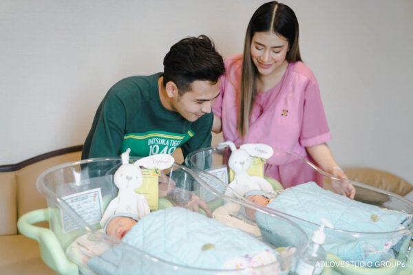 นักร้องปีโป้เสือเล่นไฟ มีลูกแฝด รีวิวลูกแฝด ที่ Beyond IVF